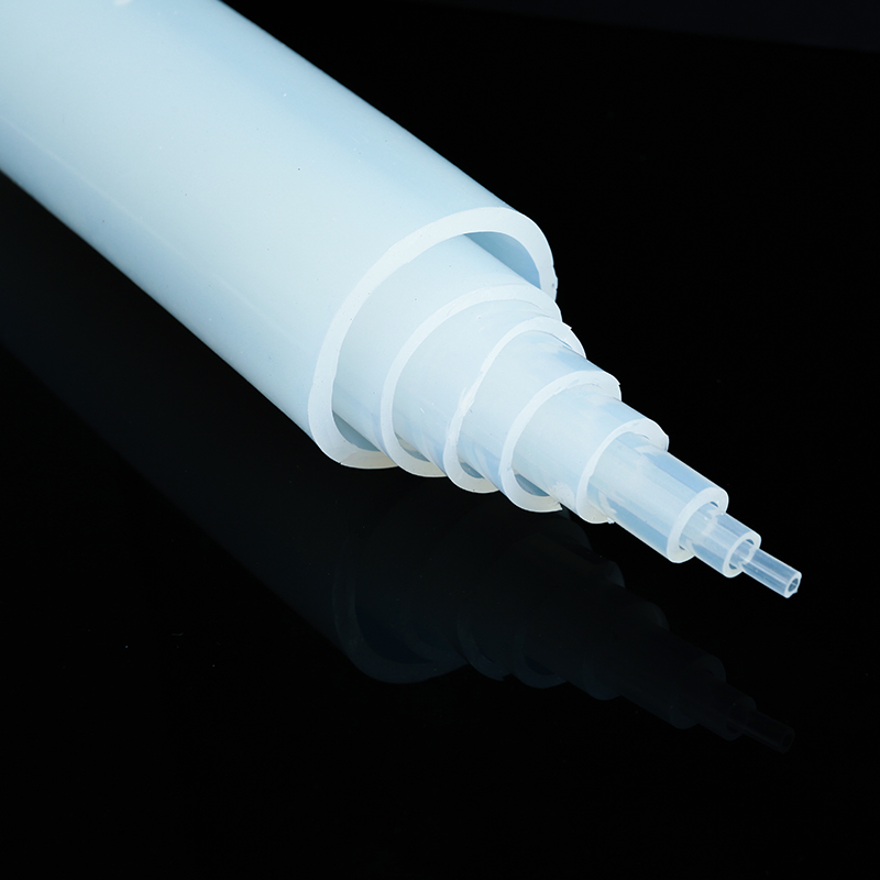 蠕動泵管頻繁破裂？嶸牌加強型硅膠管實測百萬次擠壓壽命